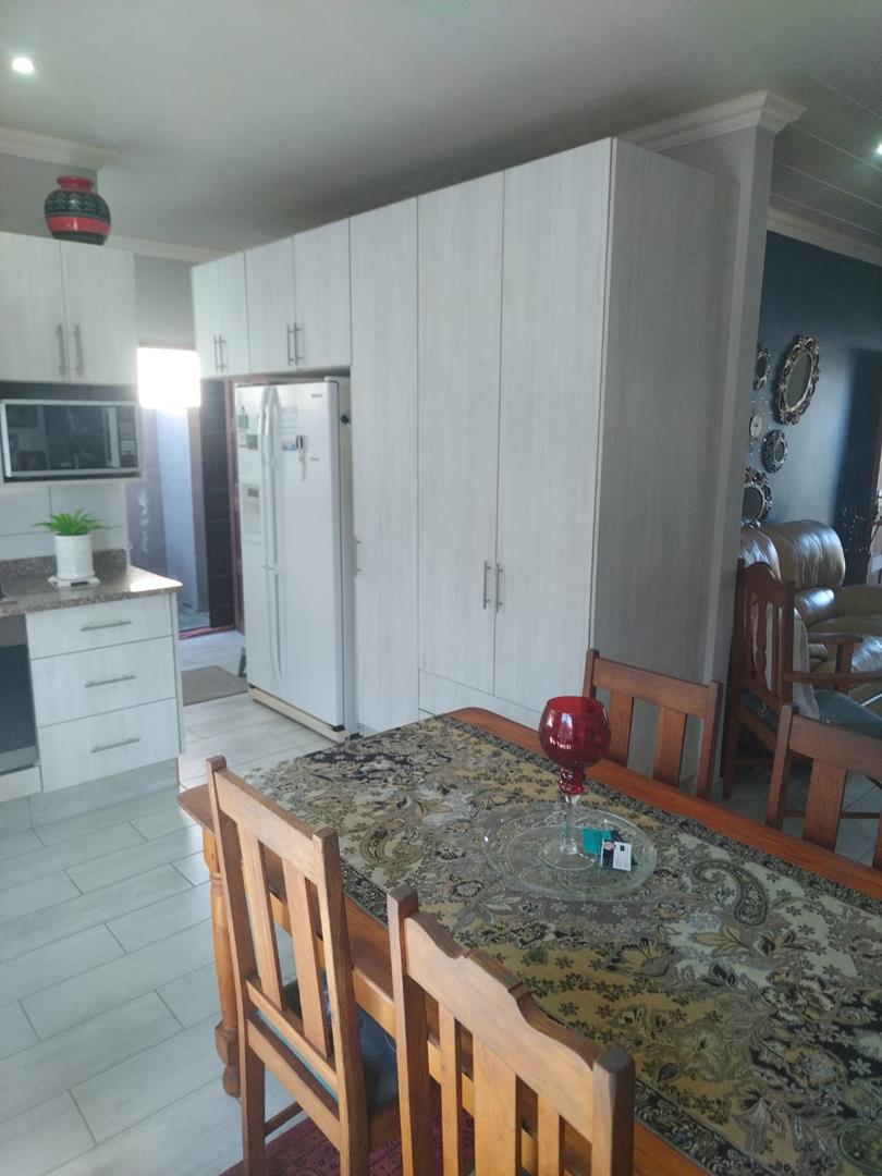 2 Bedroom Property for Sale in Dana Bay Western Cape